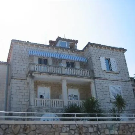 Hotel Komodor