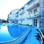Komodor Szálloda 3*