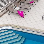 Komodor 3*