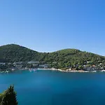 Komodor Szálloda 3*