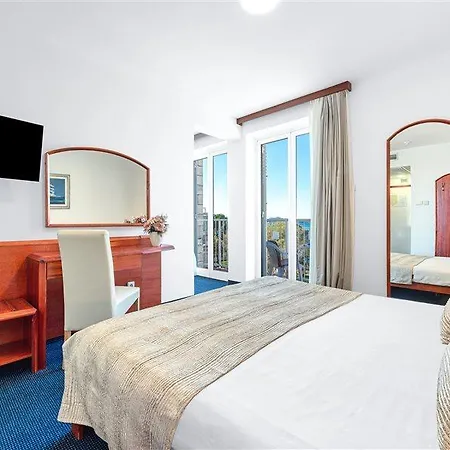 Hotel Komodor 3*