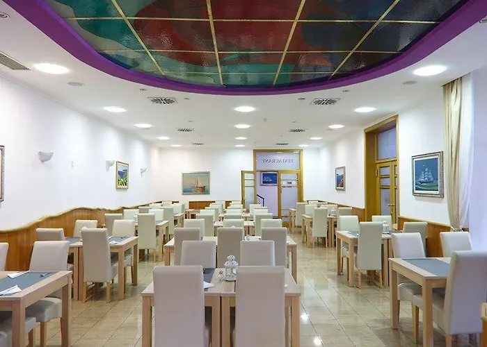 מלון Komodor דוברובניק