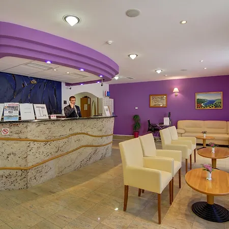 Komodor Дубровник